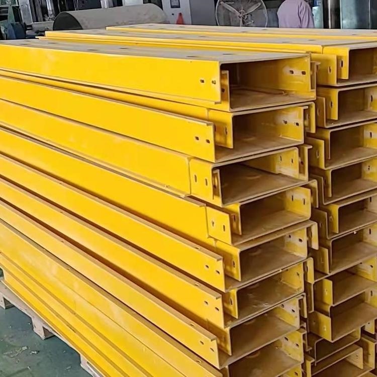 聚氨酯电缆桥架